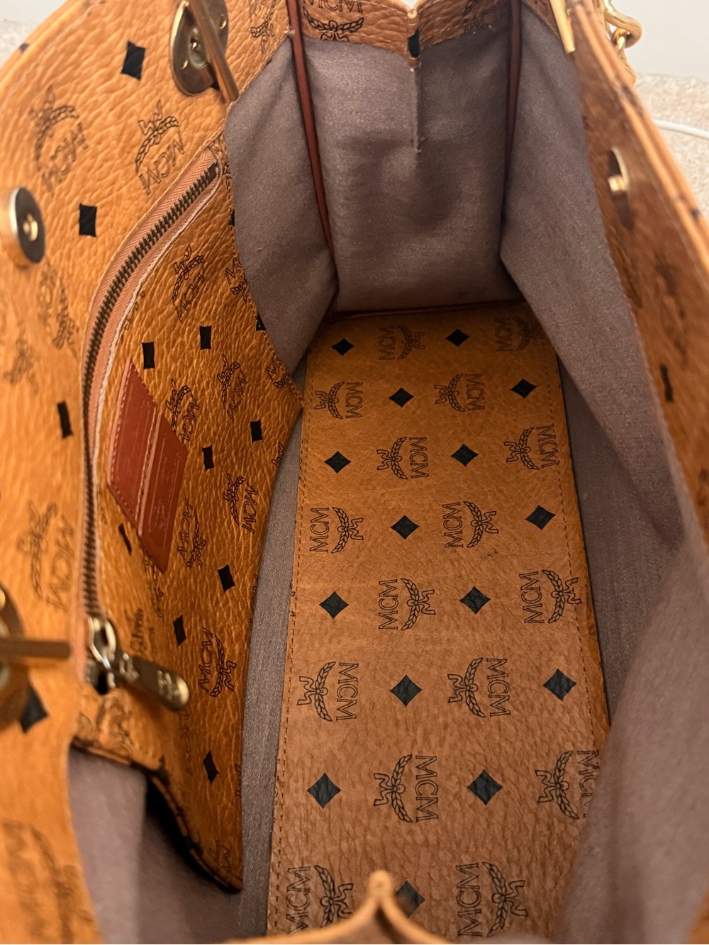 MCM Visetos Cognac Shoulder Bag Gold Chain Strap Medium Tote - Picture 12 of 17